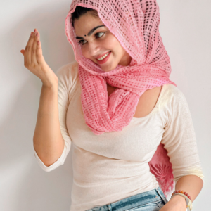 Scoop Neck Long Sleeve Top